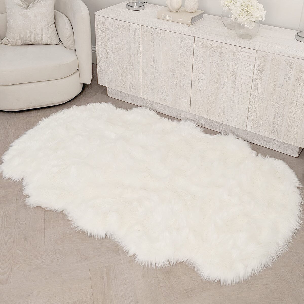 Skorter | Elle Large Faux Fur White Hide Rug - 120x180cm
