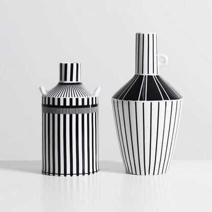 Skorter | KAZURI – Elegant ceramic vase for a modern ambiance