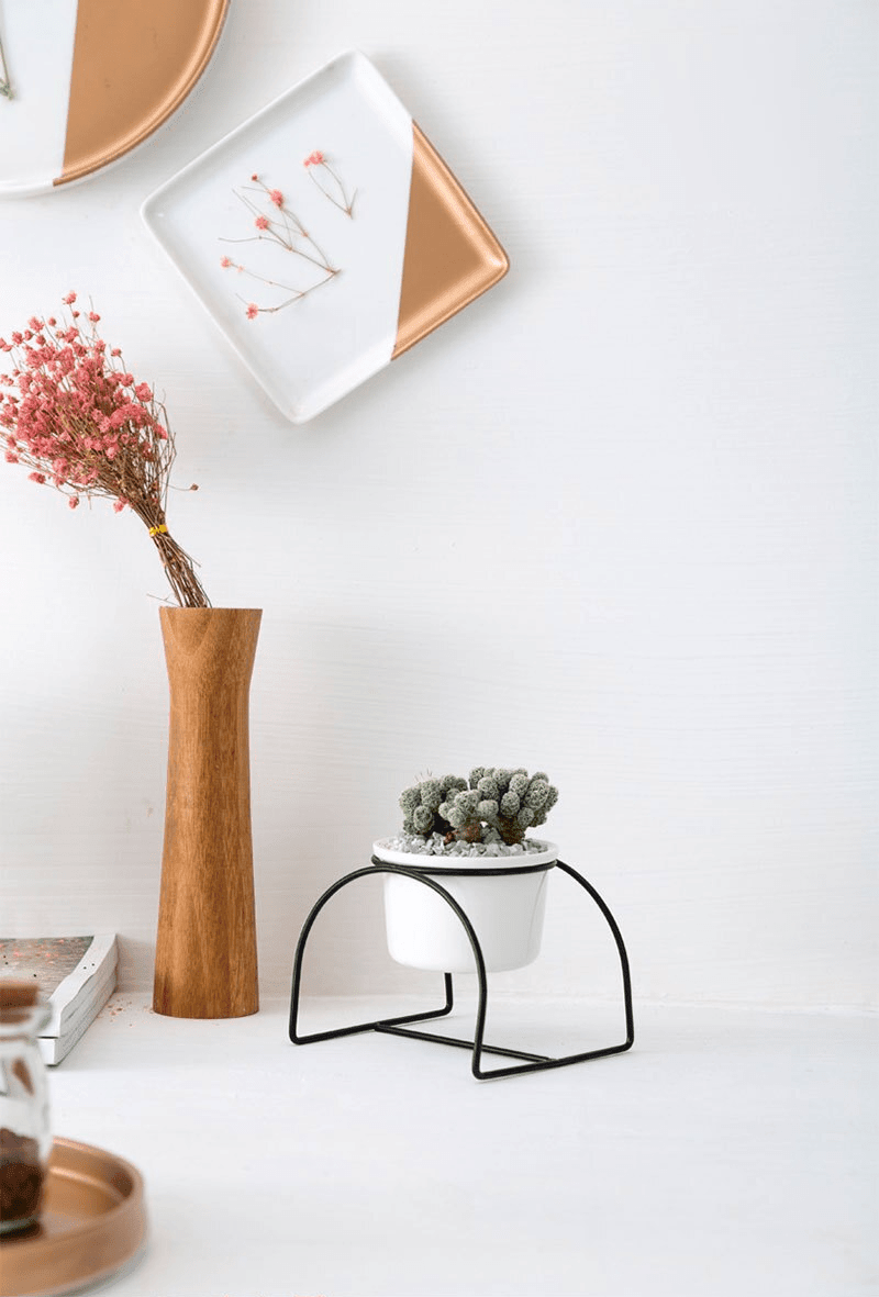 Skorter | ELARA – Elegant bridge planting pot for your home
