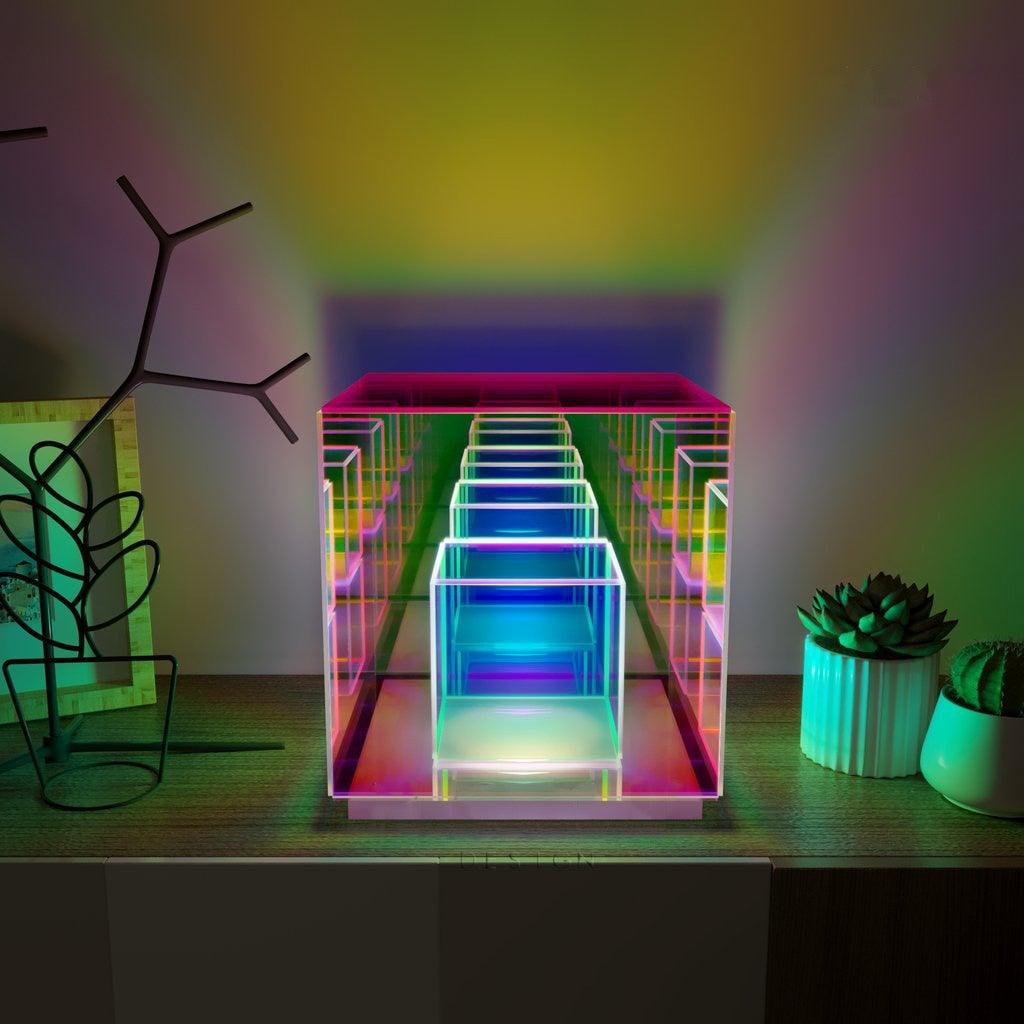 Skorter | Eternity Rubiks Cube Prism Lamp