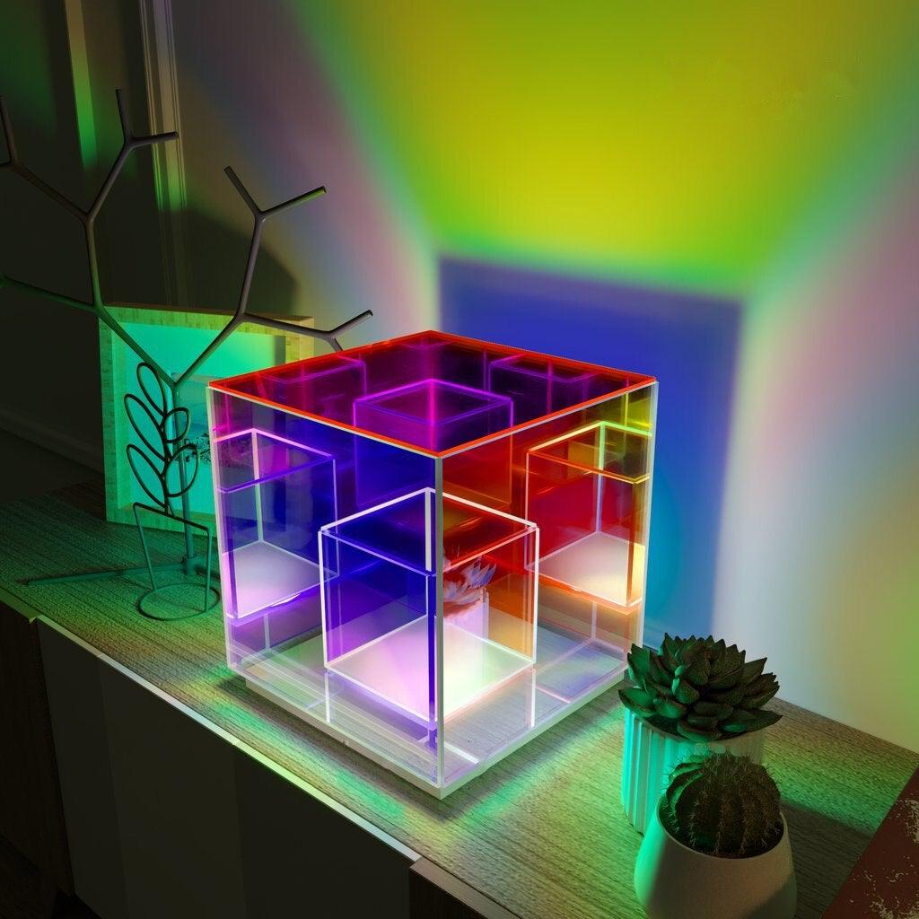 Skorter | Eternity Rubiks Cube Prism Lamp