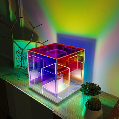 Skorter | Eternity Rubiks Cube Prism Lamp