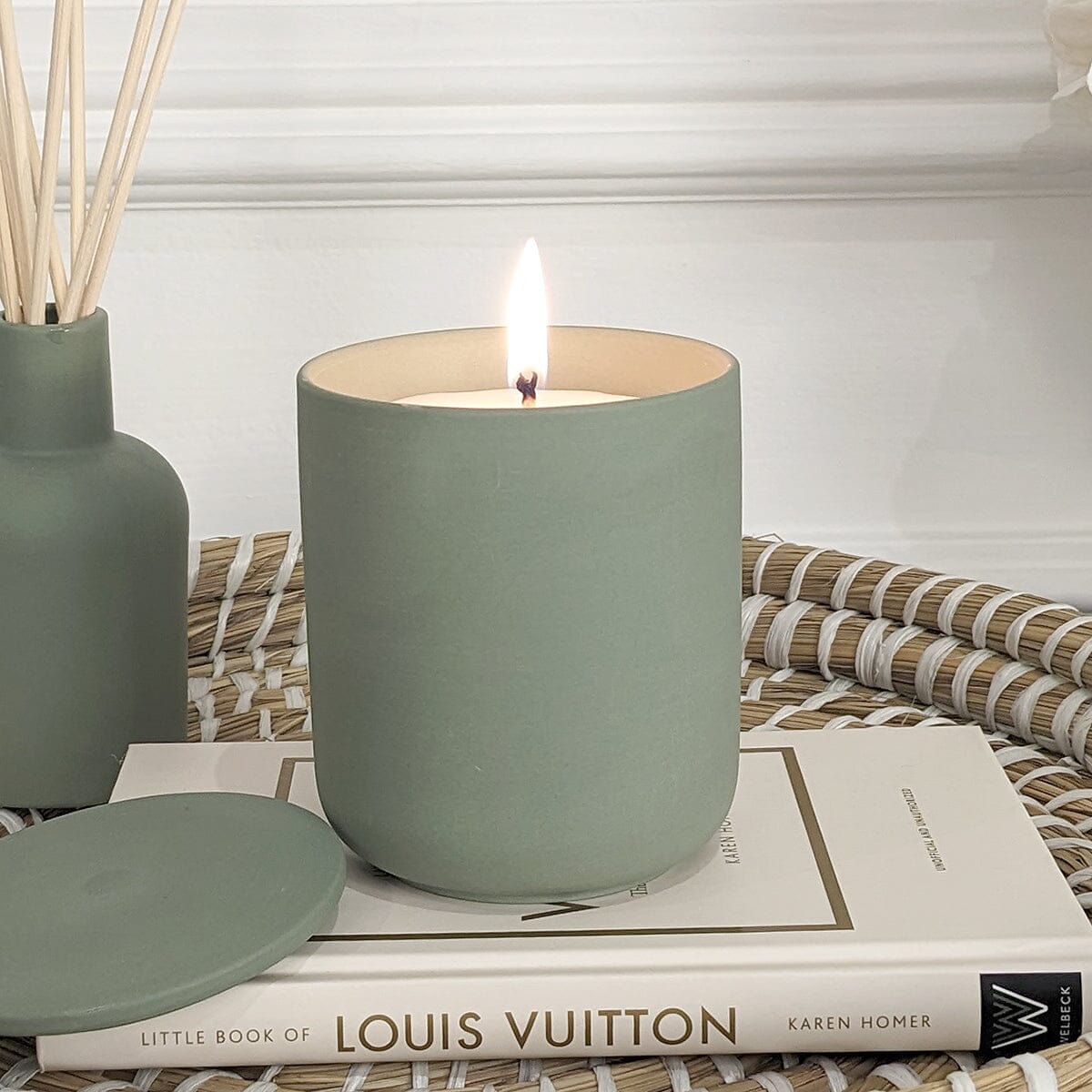 Skorter | Evergreen Luxury Salvgreen Enticing Scented Candle - Apple, Pine, Patchouli & Lavender