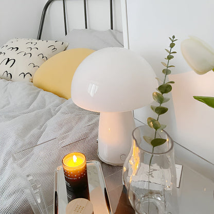 Skorter | GlowMush – Scandinavian table lamp with artistic warmth