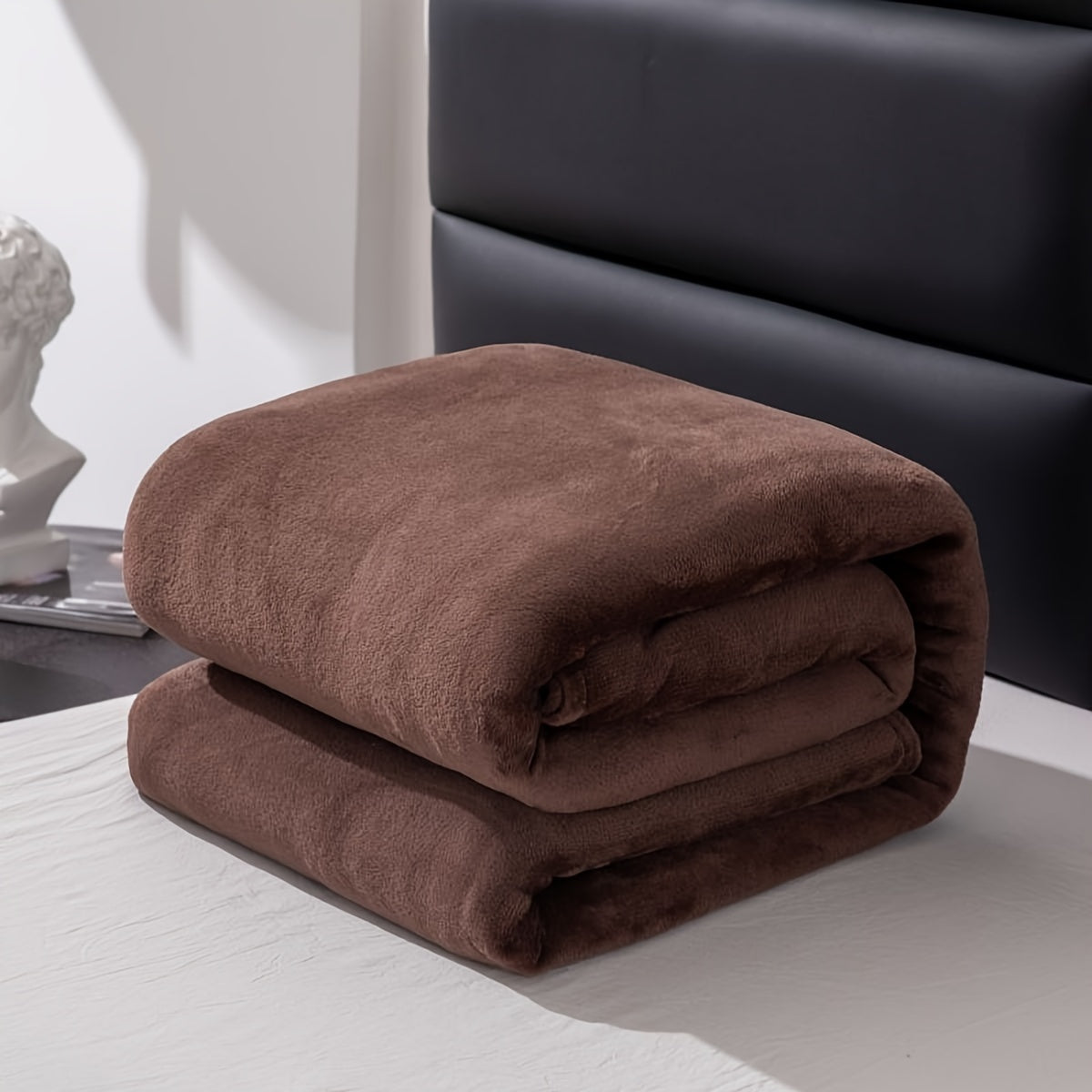 Skorter | Soft and warm gray flannel blanket for all seasons