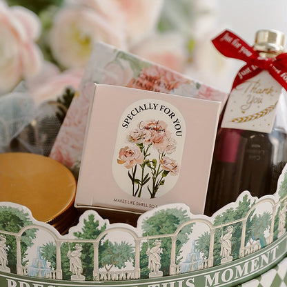 Skorter | 1pc Carnation Scented Candle – Decorative Candle for Mother's Day, Valentine's Day and Christmas