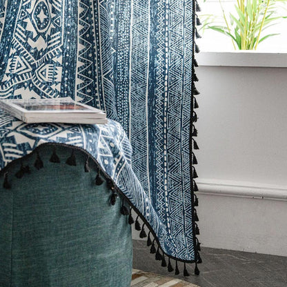 Skorter | Blue geometric pattern light-filtering curtain
