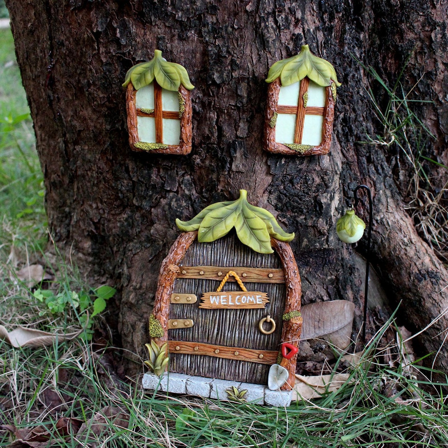 Skorter | Luminescent Leaf Fairy Doors & Windows