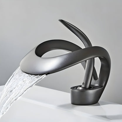 Skorter | AquaGleam – Minimalist Bathroom Basin Tap