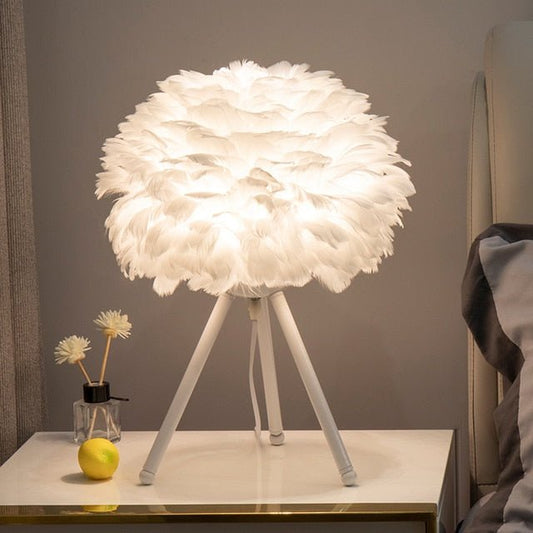 Feather Table Lamp - SKØRTER