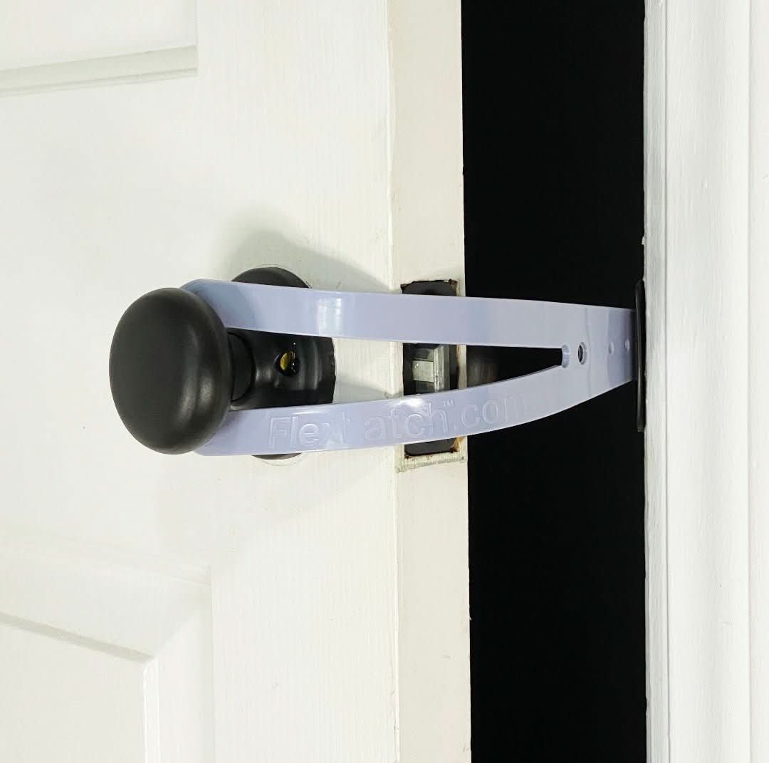 Skorter | Flexlatch | Cat Door Holder