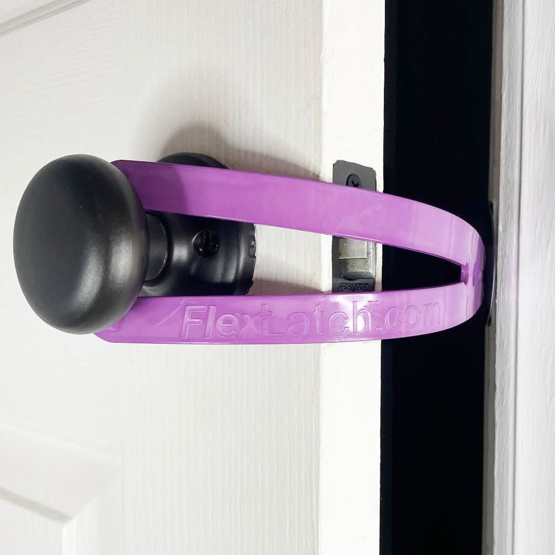 Skorter | Flexlatch | Cat Door Holder