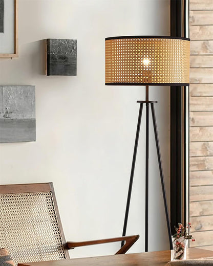 Floor Lamp 16.5″ - 59″ - SKØRTER