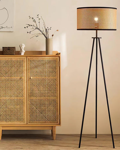 Floor Lamp 16.5″ - 59″ - SKØRTER