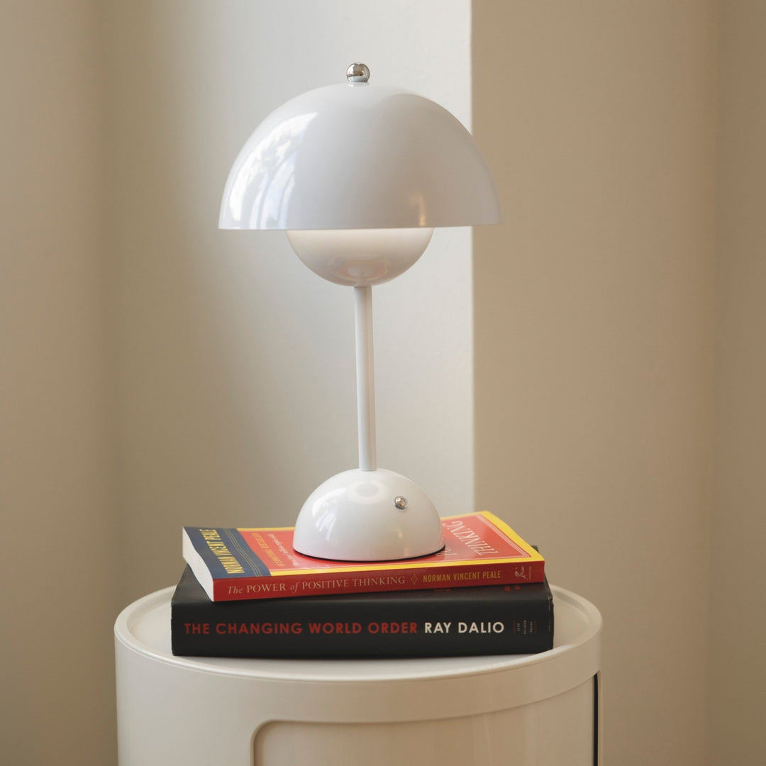 Flowerpot LED Portable Table Lamp - SKØRTER