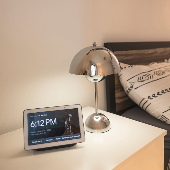 Flowerpot LED Portable Table Lamp - SKØRTER