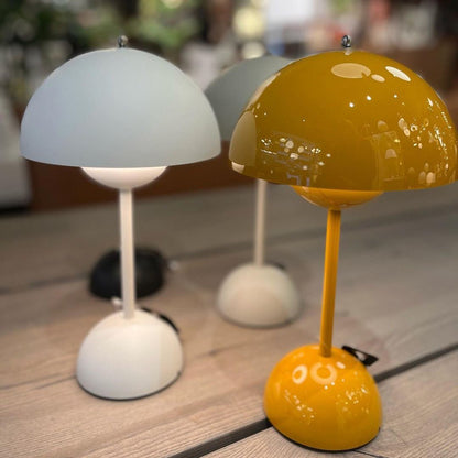 Flowerpots Table Lamp - SKØRTER