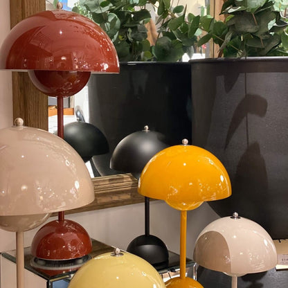 Flowerpots Table Lamp - SKØRTER