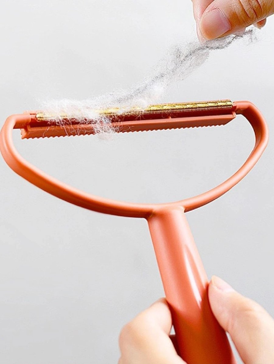 Skorter | FLUFFFREE Cleaner – Reusable Pet Hair Remover for Fabrics & Furniture