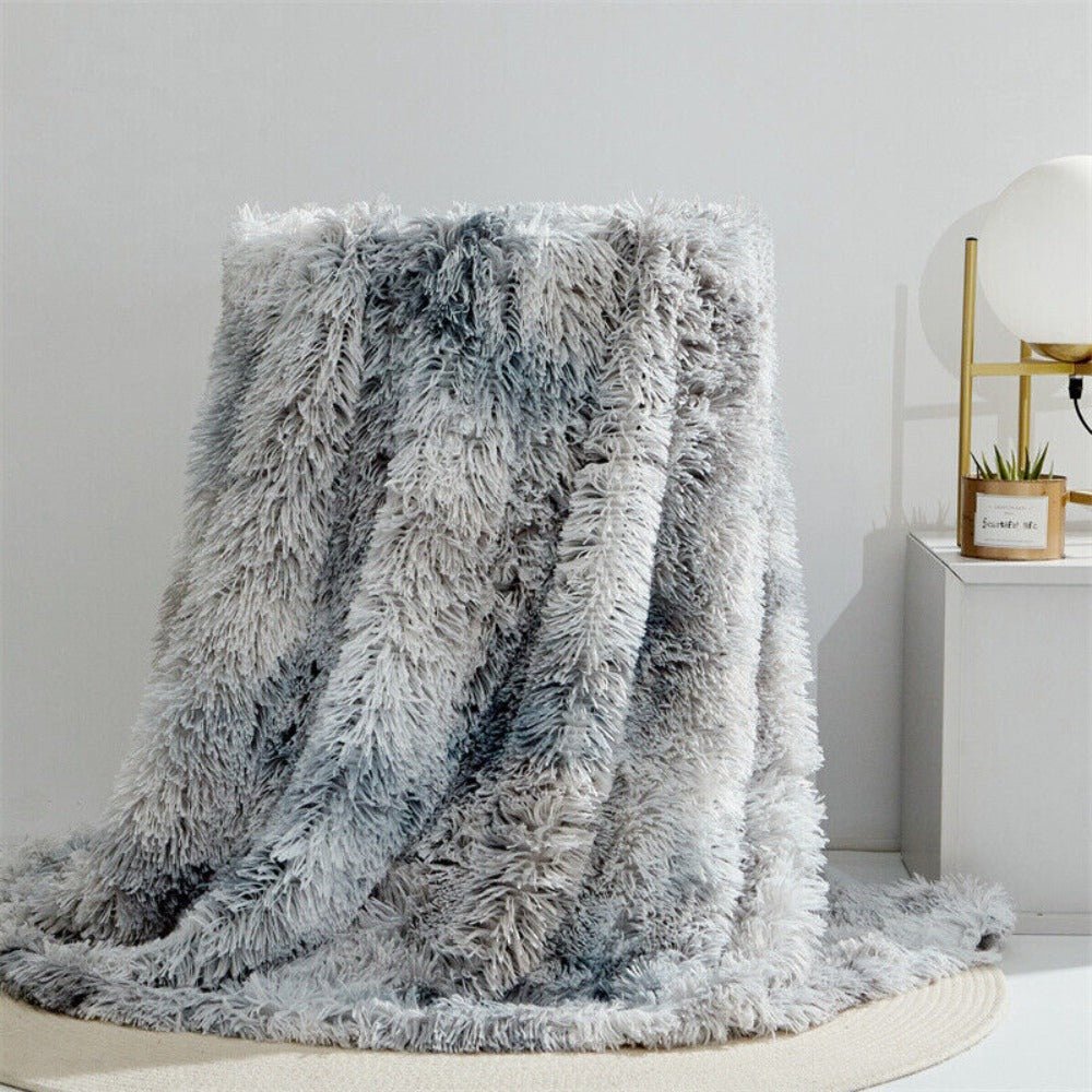 Skorter | FLURON – Luxurious Faux Fur Blanket with Silky Touch