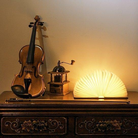 Skorter | Style LED (Folding) Book Lamp!