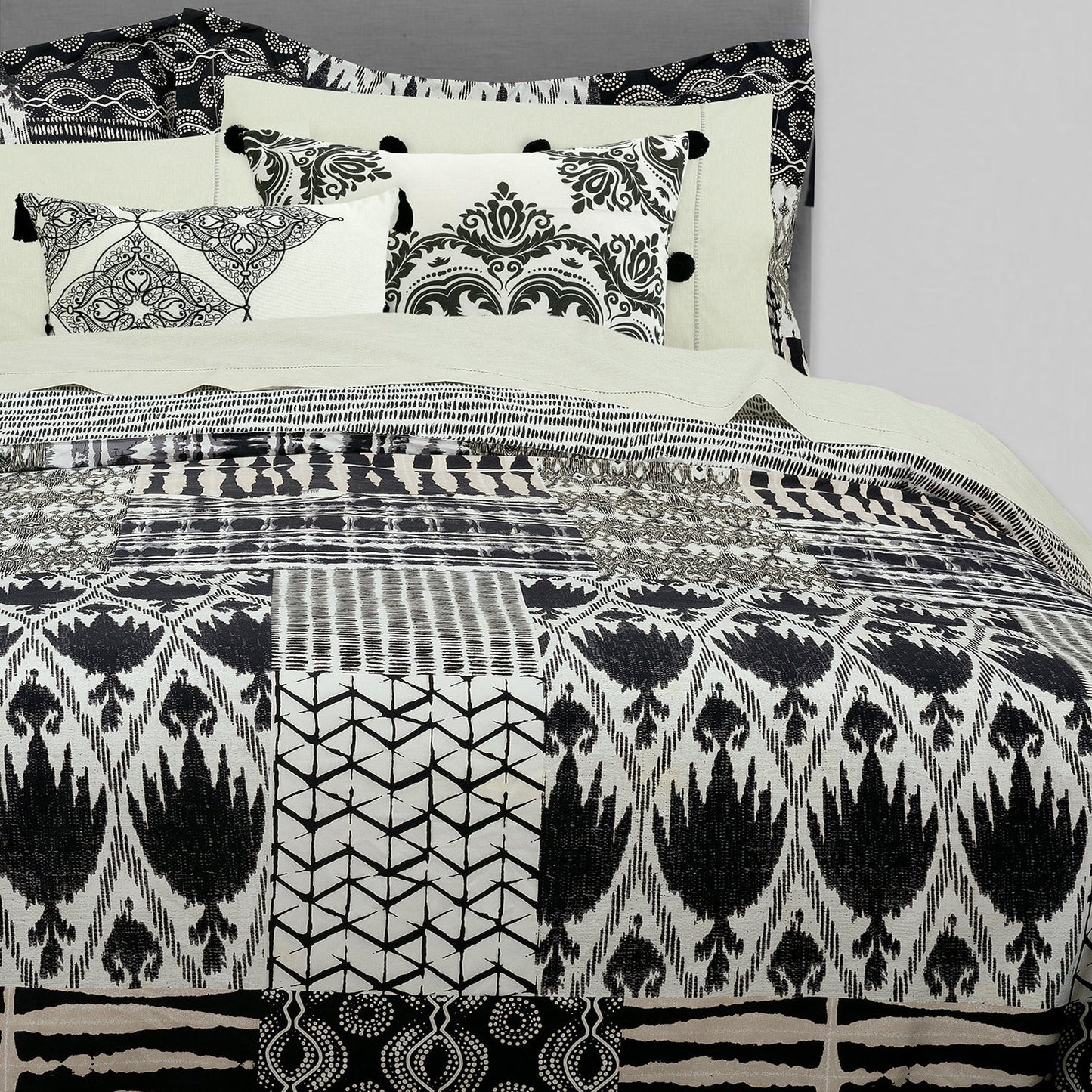 Skorter | 3-Piece: Global Ultra-Soft Capetown Duvet Set