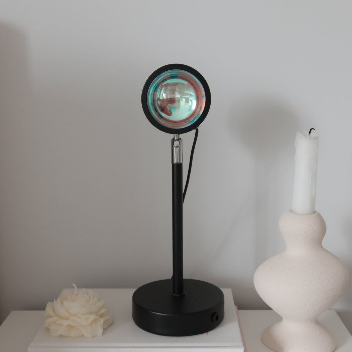 Skorter | Golden Glow – Sunset Projection Lamp with 16 Colors and Rotating Head