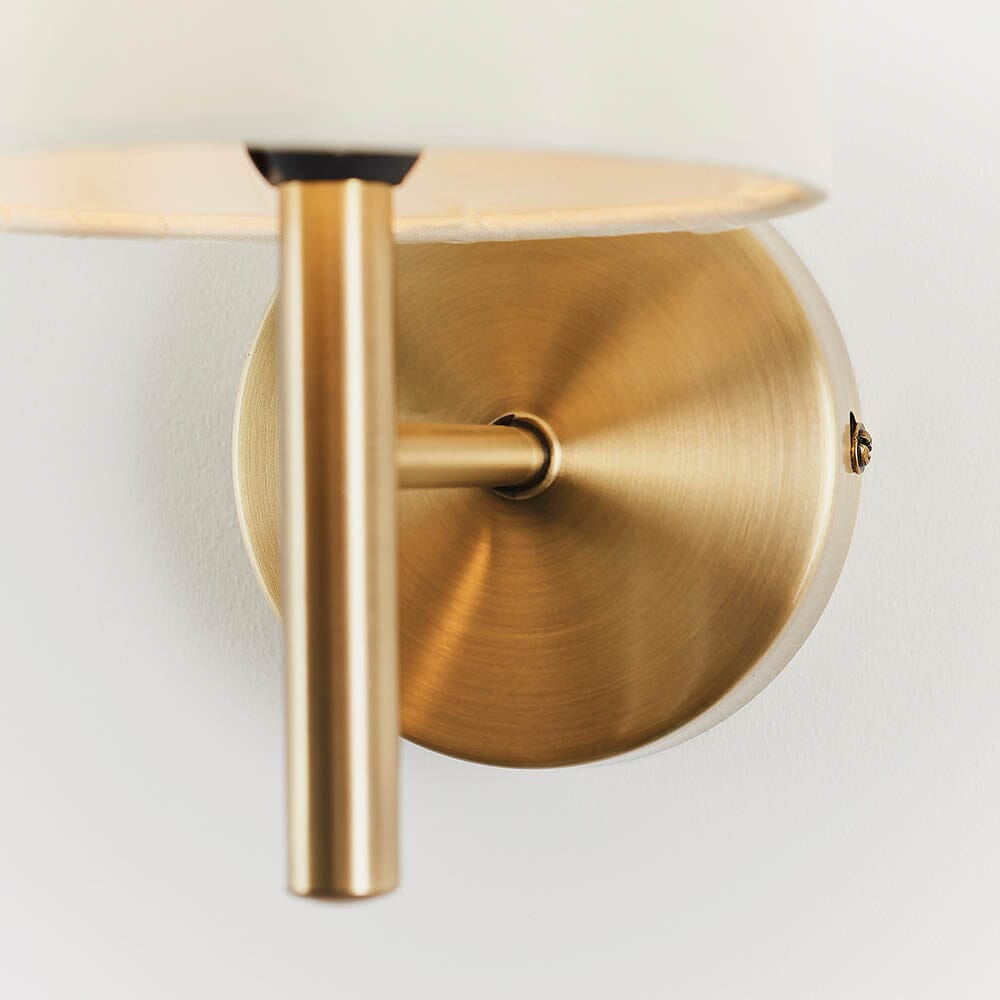 Skorter | Hadleigh Gold Wall Lamp with Cream-colored Silk-like Shade