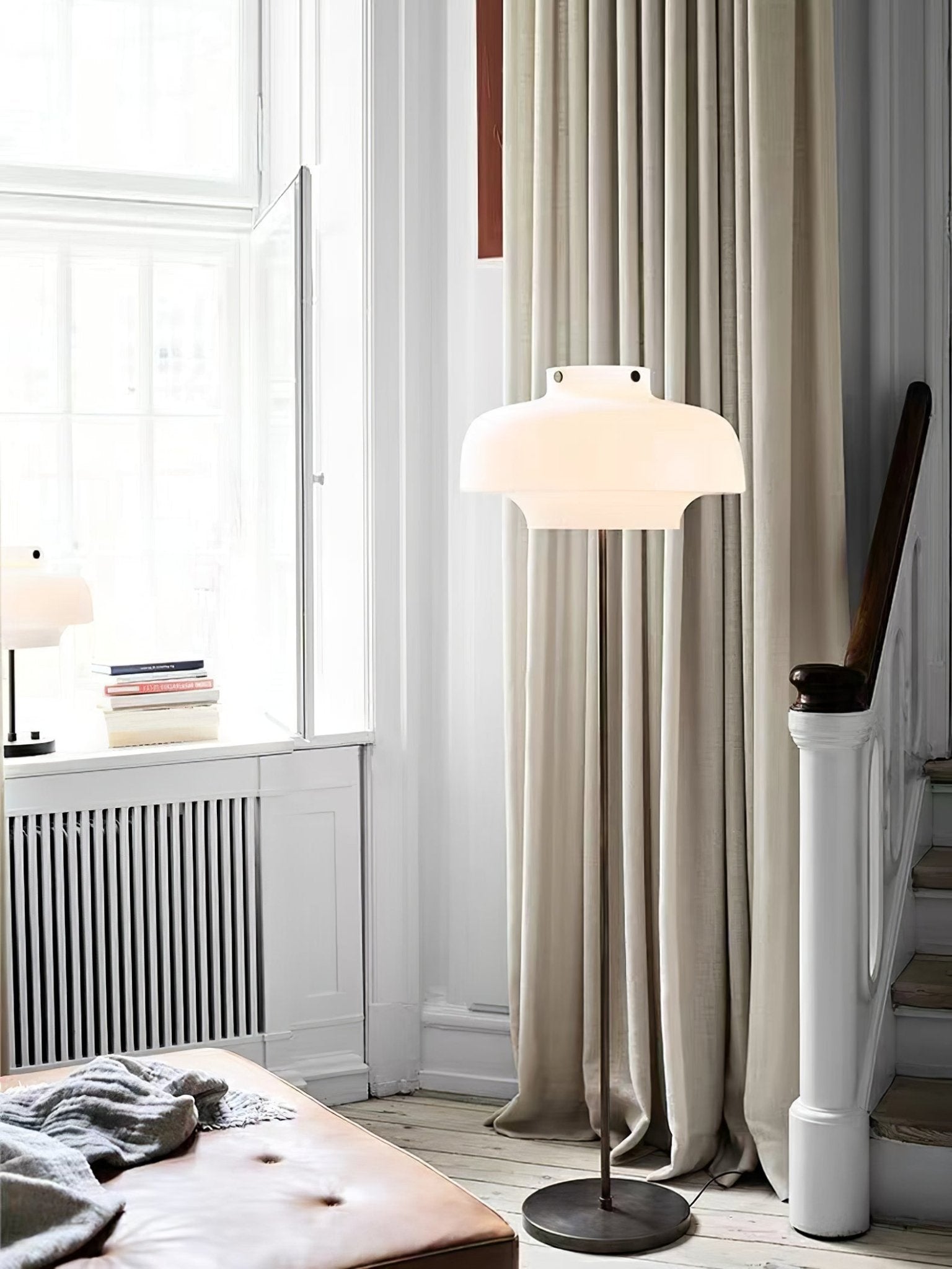 Hagen Floor Lamp - SKØRTER