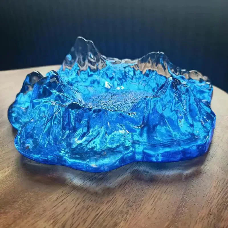Skorter | Ashtray decoration made of mountain glass in ice style