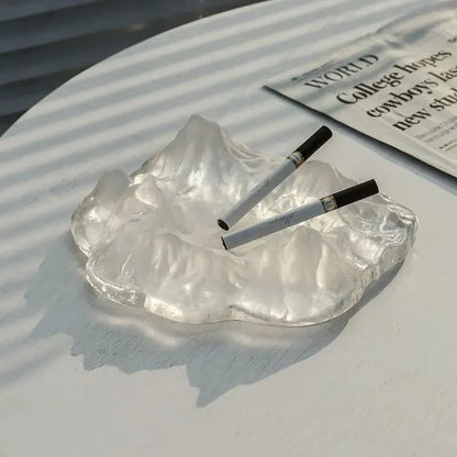 Skorter | Ashtray decoration made of mountain glass in ice style