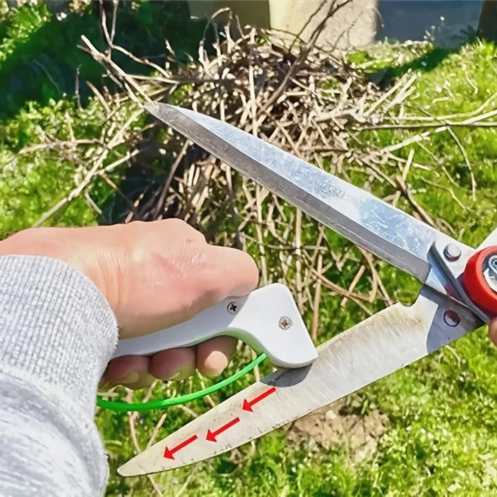 Skorter | Compact Manual Knife Sharpener for Kitchen and Garden Tools