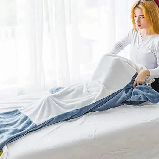 Skorter | Cozy Shark Hooded Flannel Blanket