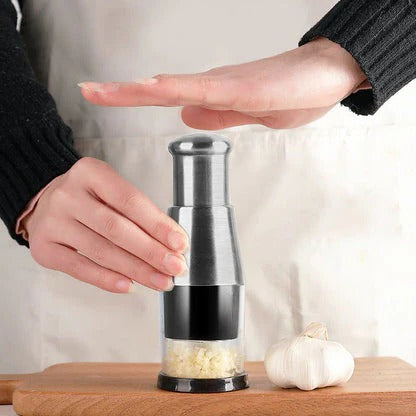 Skorter | Compact Garlic Chopper for Fine Chopping
