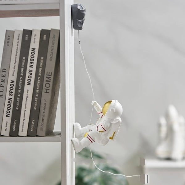 Skorter | Astronaut Climber Wall Decoration Figures