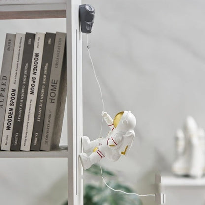 Skorter | Astronaut Climber Wall Decoration Figures