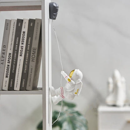 Skorter | Astronaut Climber Wall Decoration Figures