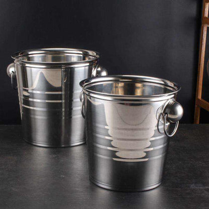 Skorter | Eco-friendly, non-toxic food-grade silicone 6 balls round ice cube mold ice ball silicone ice cubes with lid