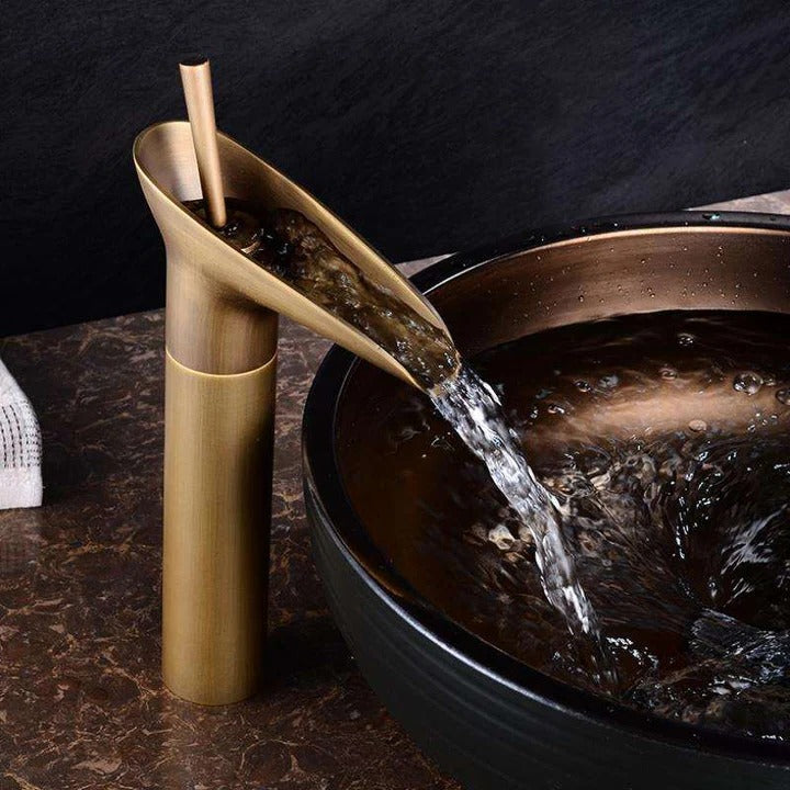 Skorter | Antique-Style Waterfall Bathroom Faucet