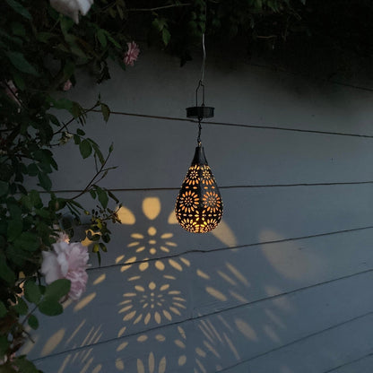 Skorter | Garden Hanging Lamp | Stylish Outdoor Lighting with Solar Power