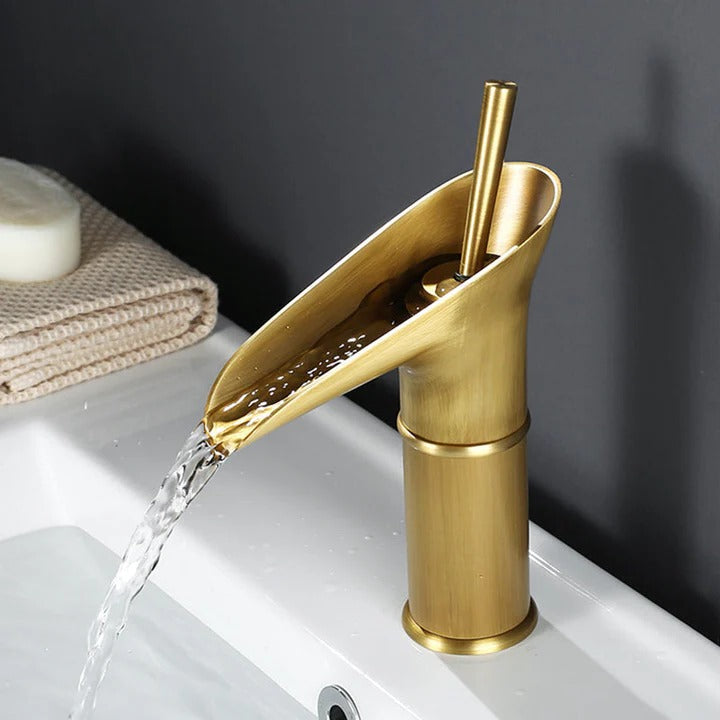Skorter | Antique-Style Waterfall Bathroom Faucet