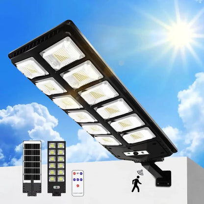 Skorter | Outdoor Solar-Powered Street Light