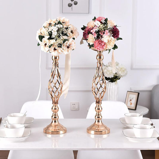 Skorter | 2-piece Metal Gold Candle Holder Table Decoration