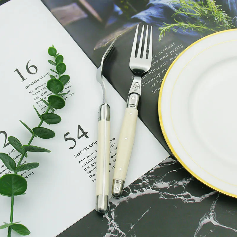 Skorter | IvoryElegance – Luxury Laguiole Cutlery Set with Timeless Style