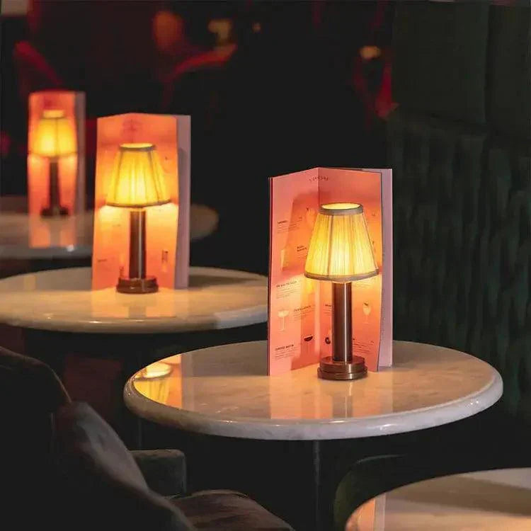 Skorter | ShineBeam - Chic Wireless Table Lamp Design