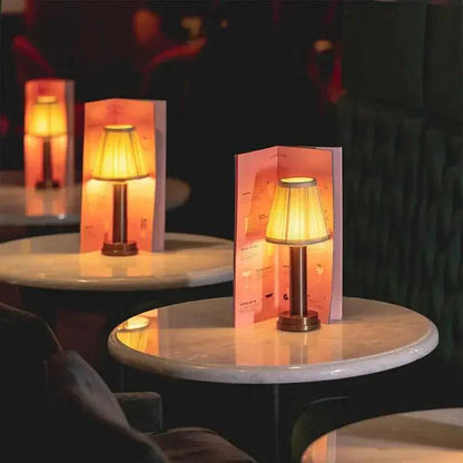 Skorter | ShineBeam - Chic Wireless Table Lamp Design