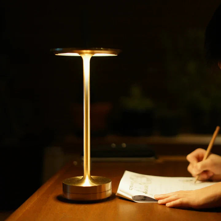 Skorter | LuxeLumina - Lamp with Metallic