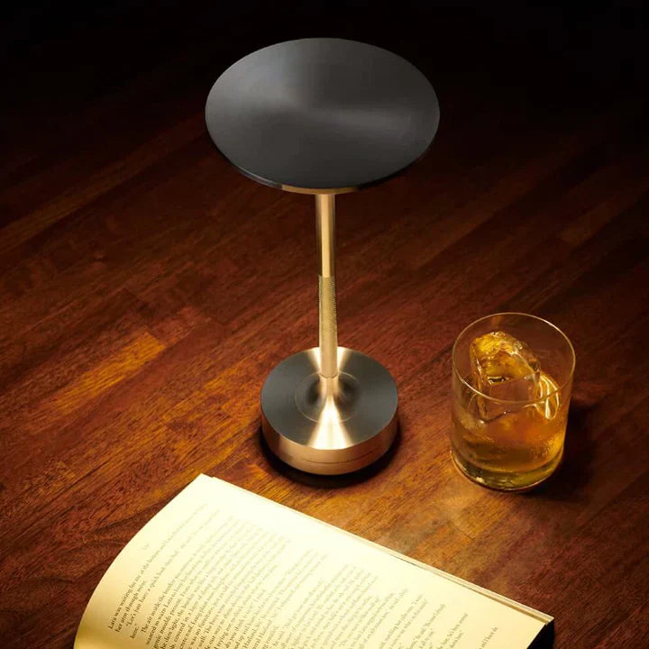 Skorter | LuxeLumina - Lamp with Metallic