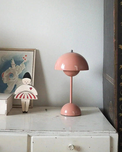 Skorter | NordLight – LED Table Lamp Scandinavian Design, dimmable and sustainable in metal