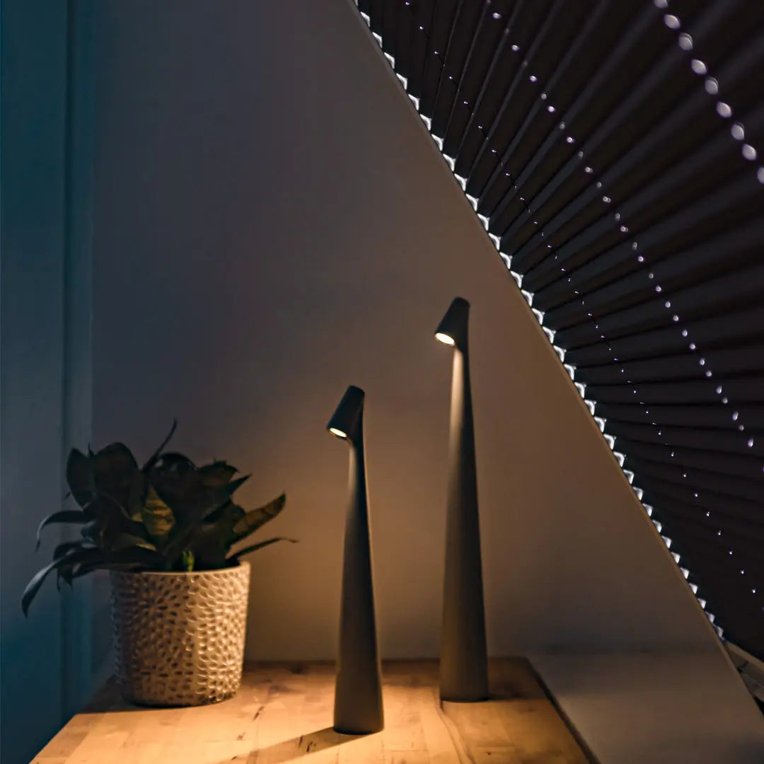 Skorter | Wireless LED lamp in minimalist design | Table lamp